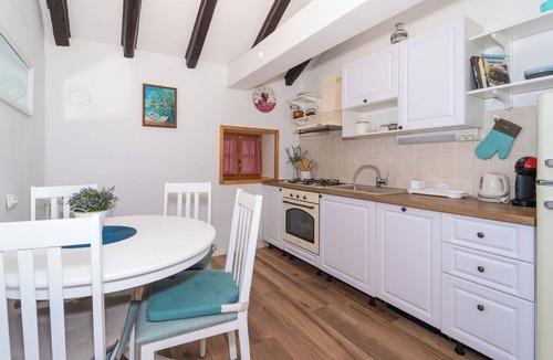 Krusevo House | Beautiful private villa for 4 people with A/C, WIFI, private pool, TV and patio