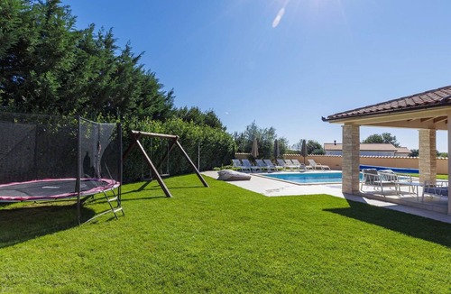 Loborika Villa | Beautiful private villa for 8 people with A/C, private pool, WIFI, TV, terrace and pets allowed