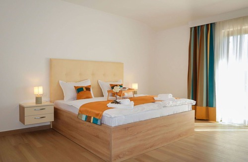 Sveti Anton House | Beautiful private villa for 5 guests with WIFI, A/C, private pool, TV, terrace and parking