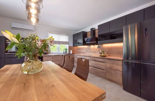 Rukavac House | Beautiful private villa for 8 guests with A/C, private pool, WIFI, TV and terrace