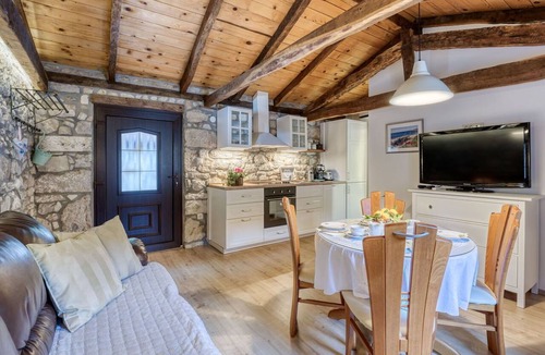 Lovran House | Beautiful private villa with A/C, pool, WIFI, TV, terrace, pets allowed and panoramic view
