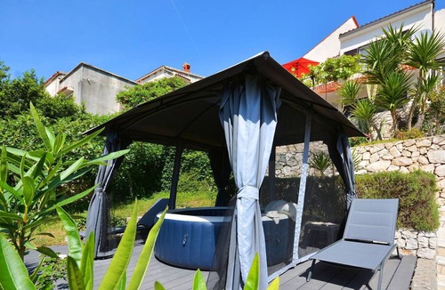 Businci House | Beautiful private villa for 7 guests with A/C, WIFI, TV, terrace and pets allowed