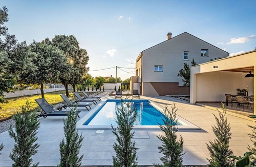 Murvica House | Beautiful private villa for 8 guests with private pool, WIFI, A/C, TV and terrace