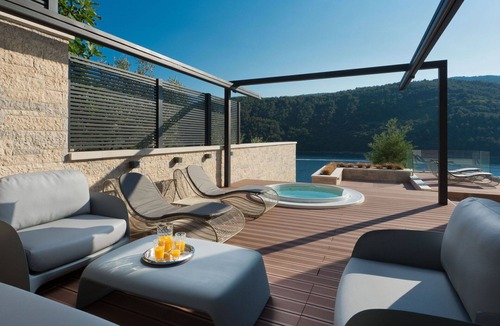 Duga Luka Villa | Beautiful private villa with private pool, WIFI, hot tub, A/C, TV, terrace and pets allowed