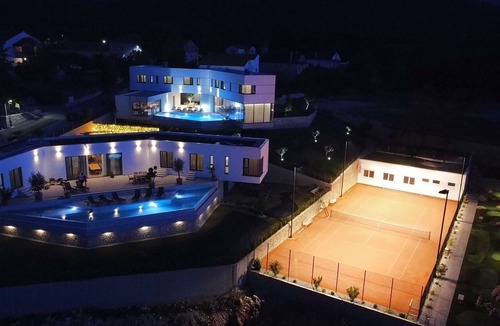 Zmijavci Villa | Beautiful Villa Estate di Pasqual 1 & Estate di Pasqual 2