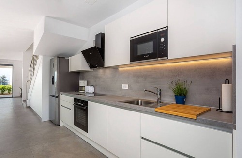 Bogovici House | Beautiful villa for 6 guests with A/C, private pool, WIFI, TV, terrace and pets allowed