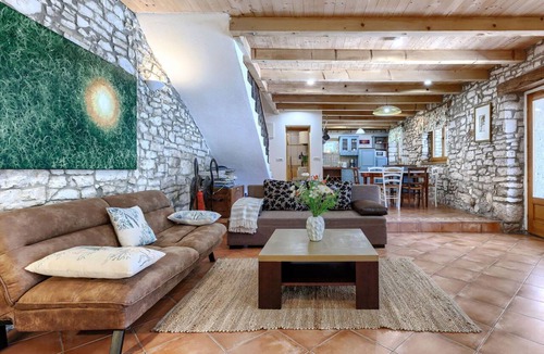Puntera House | Beautiful villa for 6 guests with private pool, internet, TV, terrace and pets allowed