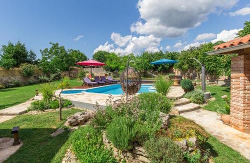 Cabrunici Villa | Beautiful villa Loreta with private pool near Pula and Rovinj