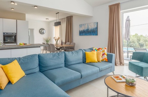 Markovac Villa | Beautiful Villa N with swimming pool