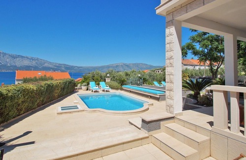 Lumbarda Villa | Beautiful Villa Veritas