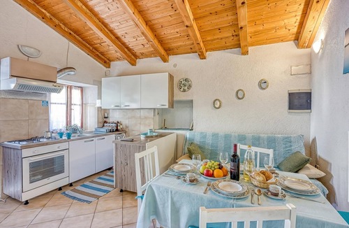 Beli Apartment | Beli Old Town 2BR Apartment/w Terrace, Beli, Croatia