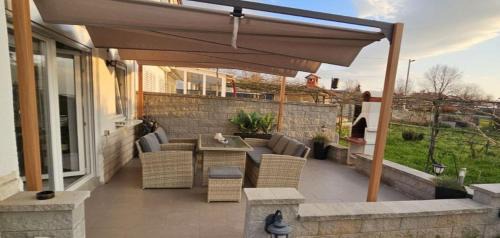 Stranici kod Nove Vasi Apartment | Bella S
