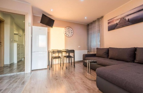 Sukosan Apartment | Bračić Premium Apartments With Outdoor Pool and Sauna