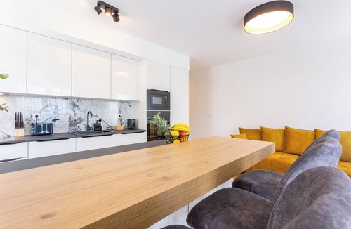 Mejasi Apartment | Brand new, faboulous, next to shopping center