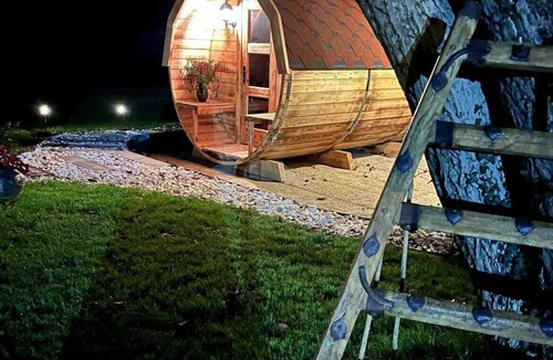 Ormoz Apartment | Butique apartmen with Sauna,Jacuzzi and Garden retreat