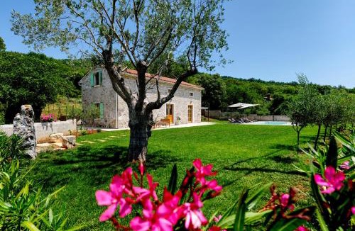 Rasa Villa | Casa Škitaconka