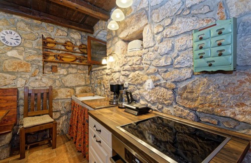 Zagorje House | Casa Bonetta - 8 persons, 4 bedrooms, barbecue, sea view, pet friendly