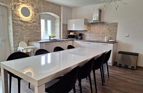 Kastelir-Labinci House | Casa dell` armonia