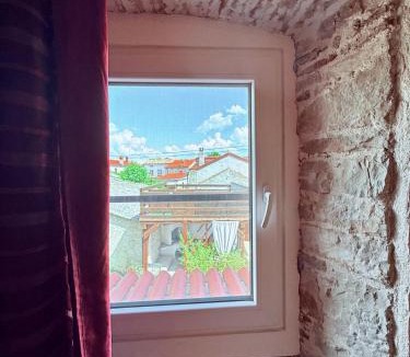 Mali Vareski House | Casa Pietra 27 , Authentic Istrian Stone House