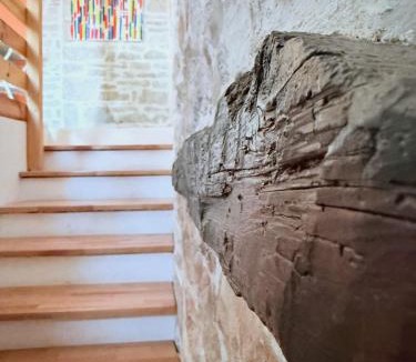 Mali Vareski House | Casa Pietra 27 , Authentic Istrian Stone House