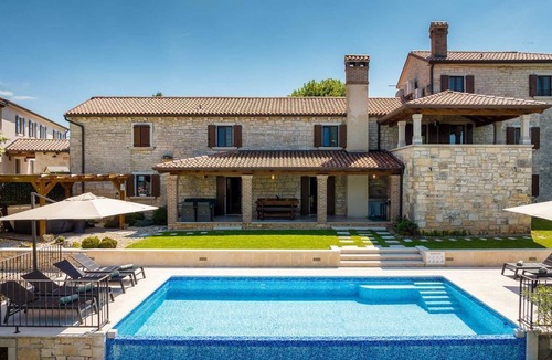 Jakovici Villa | Casa Serena – Your Istrian Paradise with Pool, Jacuzzi & Playground