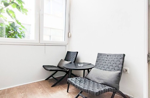Novi Sad Apartment | Central 2 Bedroom Apartment 85 sq m 5 minutes walk to Trg Slobode