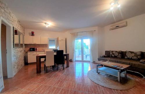 Sveti Anton Apartment | Charming Apartment Angela near Malinska