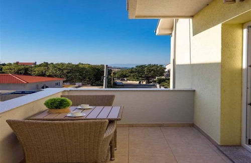 Kraljevica Apartment | Charming Apartment Close to the Sea