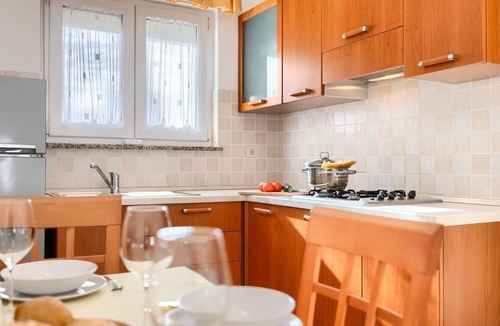 Galizana Apartment | Charming apartment with baby crib, playground, barbecue, WiFi
