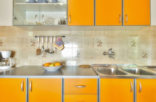 Zambratija Apartment | Charming flat just 200 metres from the beach with sea views and barbecue