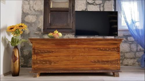 Prozura House | Charming House Lovro