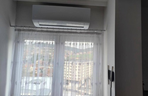 Novi Pazar Apartment | Charming Studio Apartment in Novi Pazar with City & Mountain Views