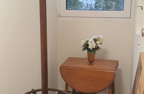 Kosancicev Venac Apartment | Charming studio in the heart of Belgrade, offering comfort and urban excitement.