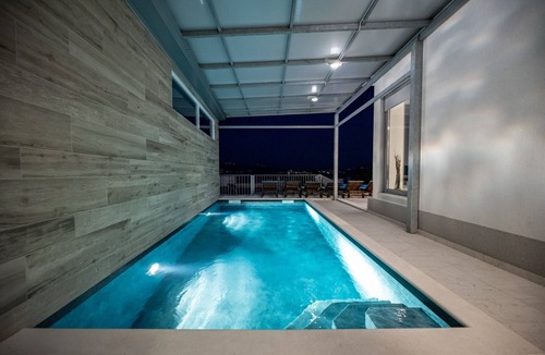 Municipality of Posedarje Villa | Charming Villa with heated pool