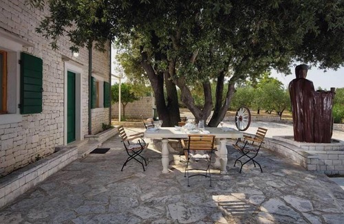 Praznica Villa | Charming Villa with Private Pool in Hvar