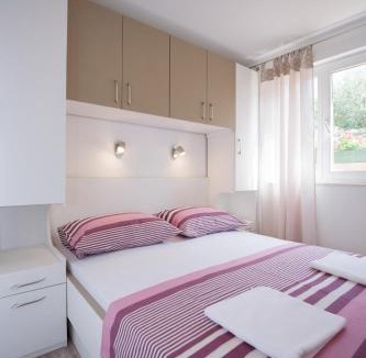 Arbanija Villa | Charming villa with sea view and swimming pool