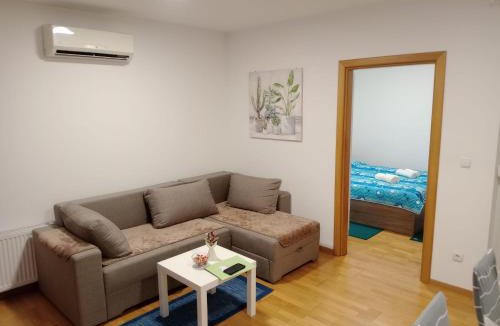 Popovaca Apartment | City Apartment with Balcony & Parking in Popovača by Destination Green Croatia