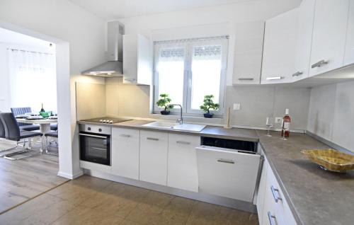 Radini Villa | Comfortable holiday home with pool