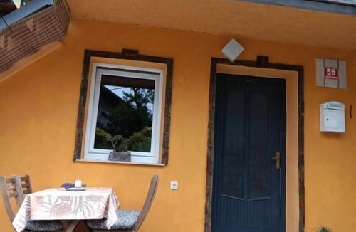Kobarid Apartment | Comfortable one-bedroom apartment in Drežnica near Kobarid, featuring a fully equipped kitchen, free WiFi, air conditioning, and beautiful mountain surroundings.