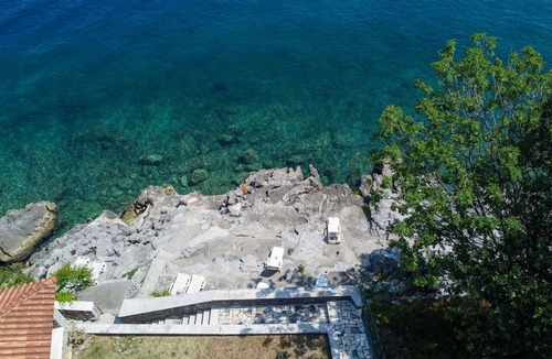 Medveja Apartment | Cosy apartment for 4 guests with WIFI, A/C, TV and patio