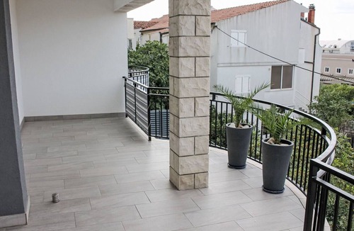 Moca Apartment | Cosy apartment for 4 people with A/C, WIFI, TV and balcony