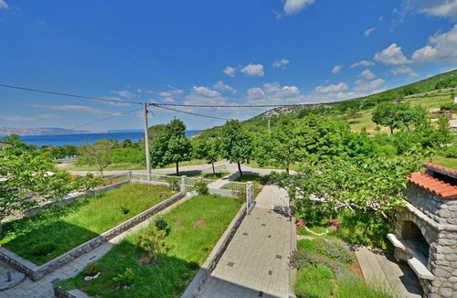 Sibinj Krmpotski Apartment | Cosy apartment for 4 people with WIFI, A/C, TV and terrace