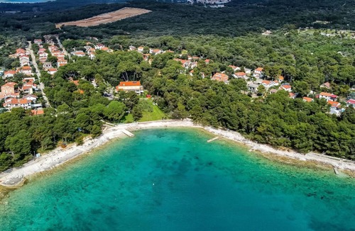 Artatore Apartment | Cosy apartment for 6 people with A/C, WIFI, hot tub, TV and patio