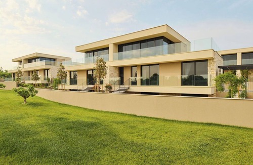 Savudrija House | Cosy apartment in villa for 8 guests with A/C, hot tub, WIFI, pool, TV and terrace