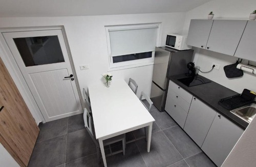 Podcetrtek Apartment | Cottage Karolina Kamp Natura