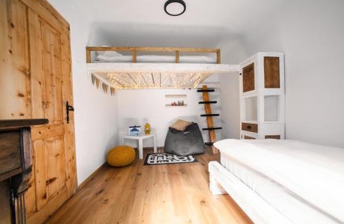 Gozd Martuljek Apartment | Cozy Alpine House