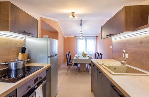 Cabrunici Apartment | Cozy apartment in Cabrunici with WiFi