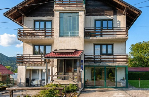 Crni Lug Apartment | Cozy apartment in Crni Lug with sauna