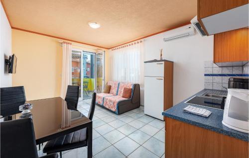 Đuba Apartment | Cozy Apartment In Duba With Wifi