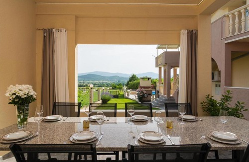 Sinj Apartment | Cozy Apartment In Obrovac Sinjski